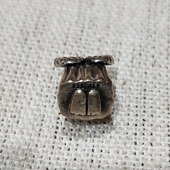 Two Pandora sterling silver charms - angel and rose hearts - Picture 10 of 10